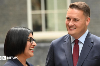 Streeting apologises after early prisoner release comments heard on mic